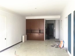 泰安天悦府94主材安装进行中—鹤立装饰在施工地